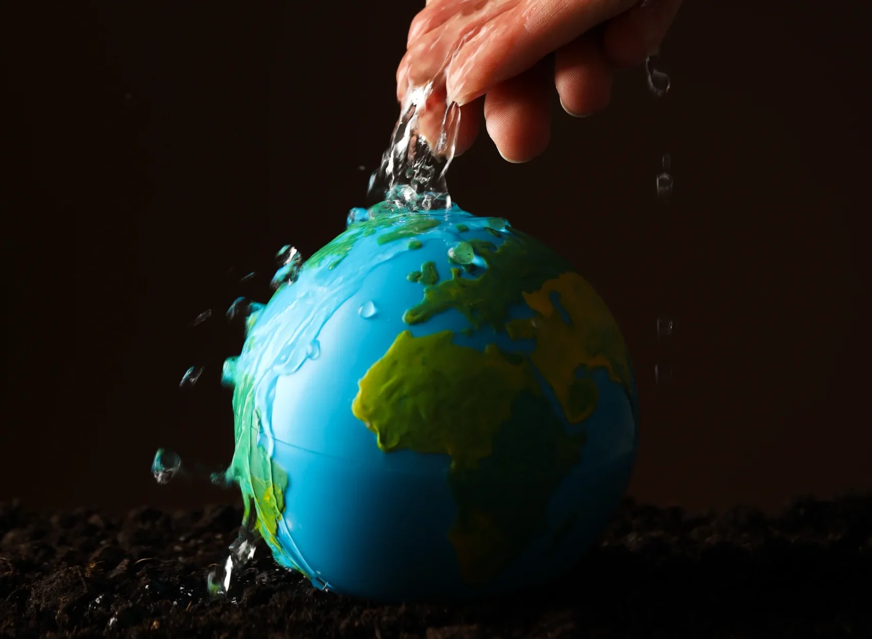 Hábitos para ahorrar agua en 2025: un compromiso con el futuro - Agua ...